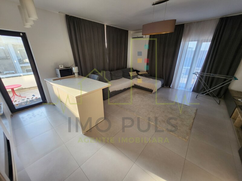 Timisoara, 2 bai, terasa mare, mobilat si utilat, penthouse